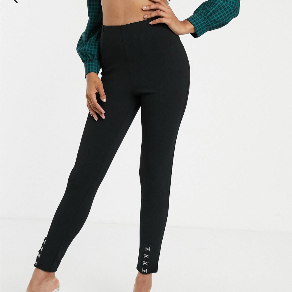 Black leggings